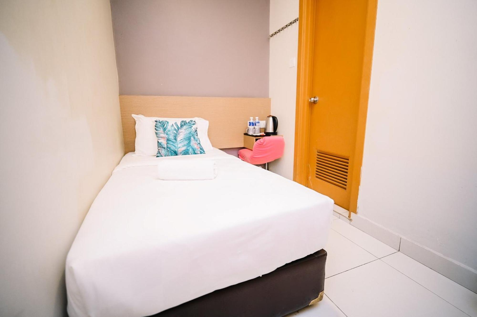 Swing & Pillows - Pj21 Petaling Jaya Bagian luar foto